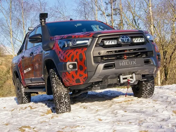 KIT ECLAIRAGE LED LAZER LONGUE PORTEE TRIPLE-R4 Gen2 AVEC INTEGRATION A LA CALANDRE POURTOYOTA HILUX REVO INVINCIBLE X (2021+) Expédié Aujourd’hui
