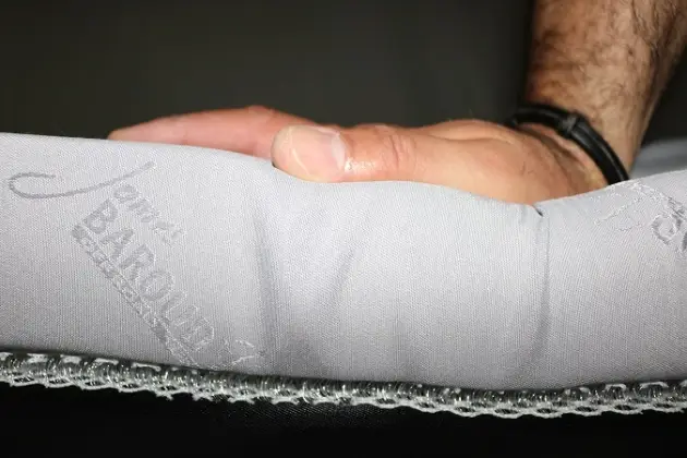 MATELAS ANTI CONDENSATION SMALL 130 X 200 CM POUR TENTE DE TOIT JAMES BAROUD Seulement Aujourd’hui