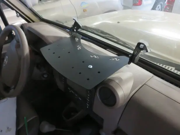 SUPPORT INSTRUMENT POUR TOYOTA VDJ200 APRES 2007 ET HDJ100 APRES 08/2002 Seulement Aujourd’hui