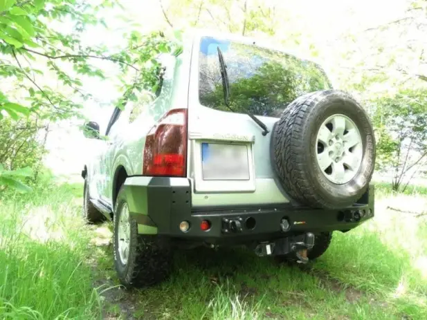 PARE CHOC ARRIERE F4X4 POUR MITSUBISHI PAJERO 3 COURT Prix Choc