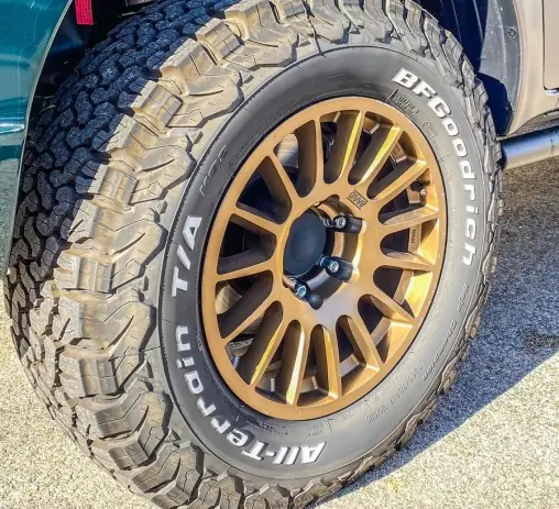 Offre Du Jour JANTE ALUMINIUM BRAID WINRACE S BRONZE SATINE 8 X 17 ENTRAXE 6 X 139.7 DEPORT 5 POUR TOYOTA HILUX ET KDJ 120/125 ET KDJ 150/155