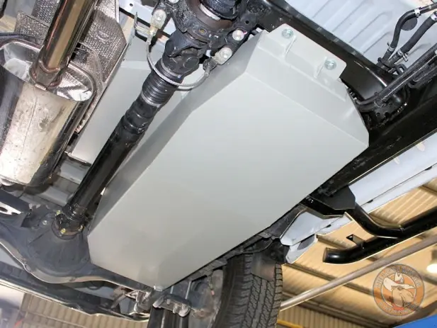 RESERVOIR A CARBURANT DE REMPLACEMENT 140 L POUR TOYOTA HILUX VIGO DE 2005 A 2016 Bon Marché