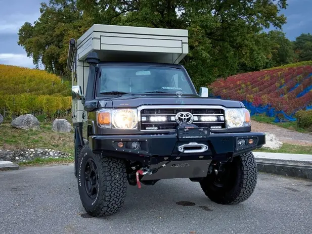 KIT ECLAIRAGE LED LAZER LONGUE PORTEE ST4 EVOLUTION AVEC INTEGRATION A LA CALANDRE POUR TOYOTA LAND CRUISER SERIE 7 (2007+) Achat Immédiat