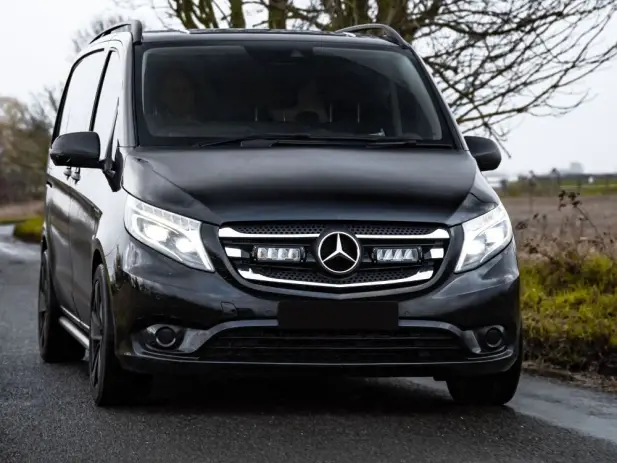 Livraison Express KIT ECLAIRAGE LED LAZER LONGUE PORTEE TRIPLE-R4 Gen2 ELITE AVEC INTEGRATION A LA CALANDRE POUR MERCEDES VITO (2014-2020)