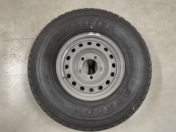 ROUE COMPLETE TOYOTA LAND CRUISER SÉRIE 7 – JANTE EN TÔLE Vente Flash