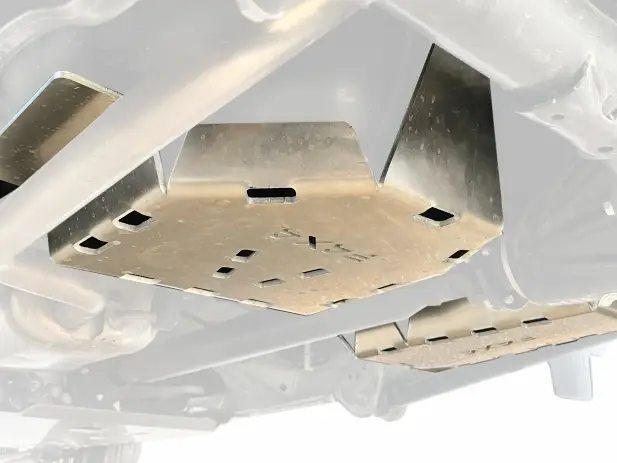 Soldes BLINDAGE DE RESERVOIR POUR SUZUKI JIMNY - POSE INCLUSE