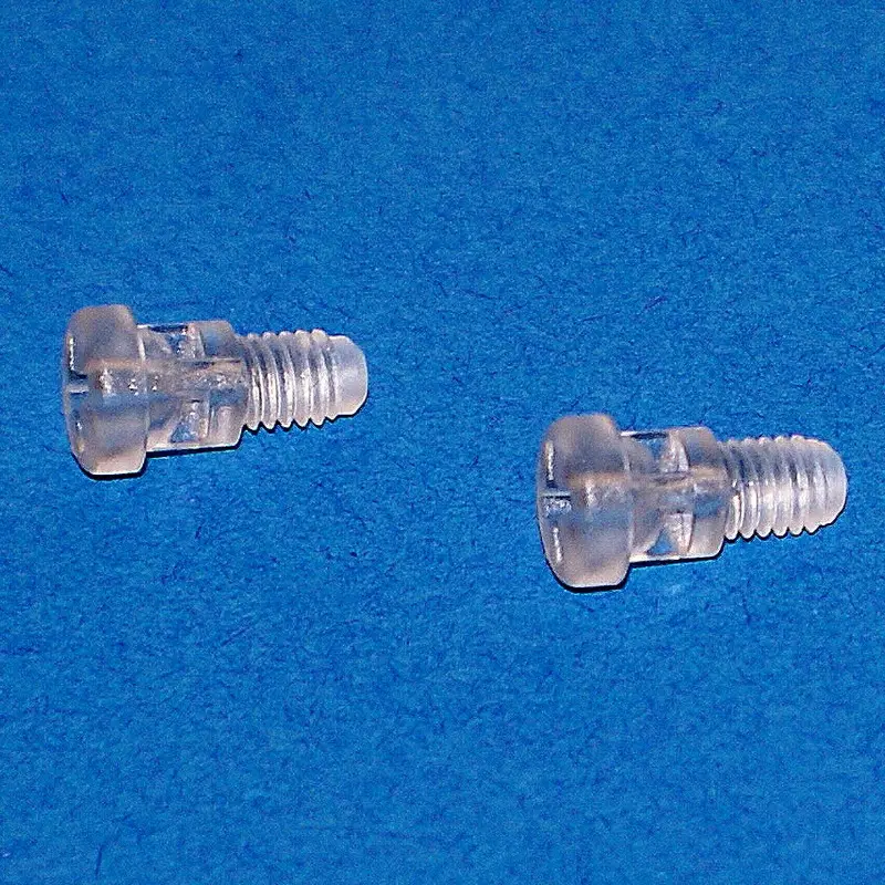 Promotion Saisonnière Jeu de 2 vis plastique pour feux de voitures Italiennes