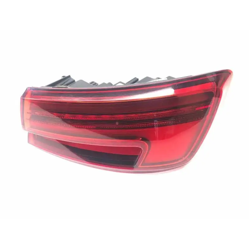 Retour Gratuit FEU ARRIERE DROIT EXTERIEUR POUR AUDI A3 8V (16-20) - BERLINE - CABRIOLET - VERSION LED