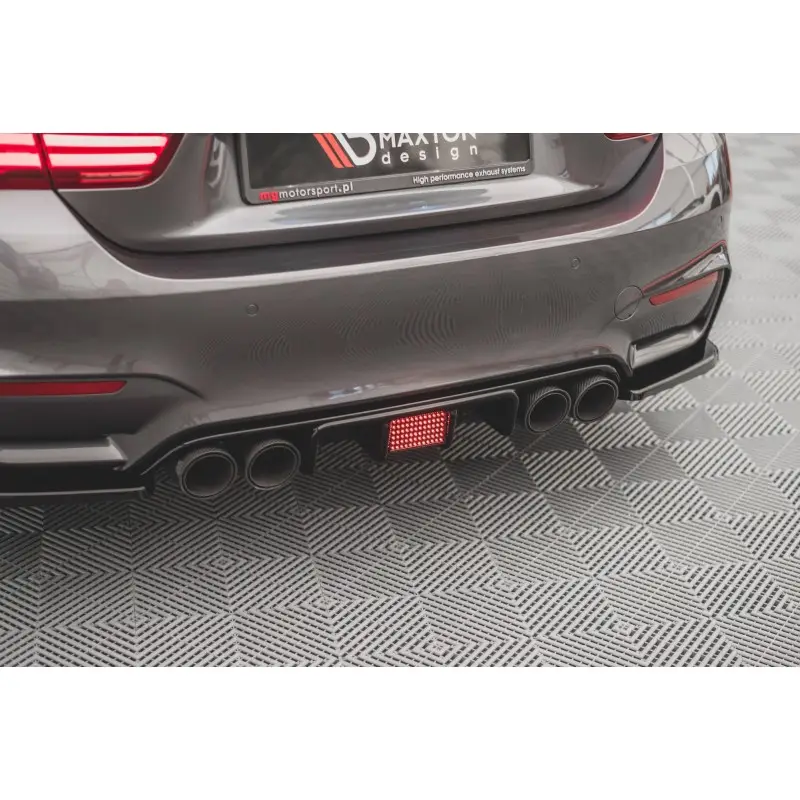 Dernier Modèle FEU STOP LEDBMW M4 F82 + M3 F80 - MAXTON DESIGN - FINITION NOIR BRILLANT