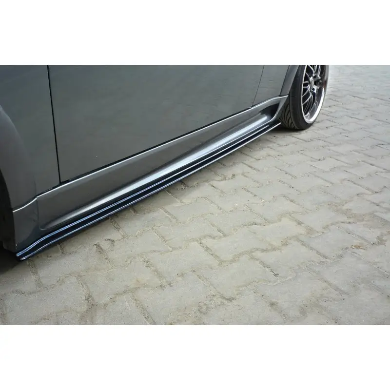 Prix Cassé SET DES DIFFUSEUR DES BAS DE CAISSE MINI R53 COOPER S JCW - MAXTON DESIGN - FINITION NOIR BRILLANT