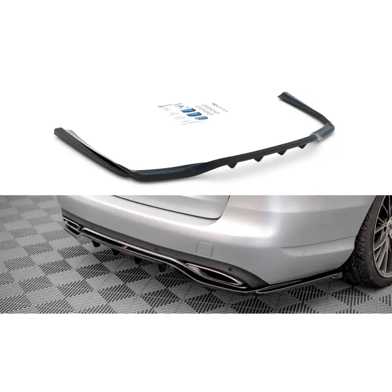 Remise CENTRAL ARRIERE SPLITTER (AVEC UNE BARRE VERTICALE) MERCEDES-BENZ C W205 - MAXTON DESIGN - FINITION NOIR BRILLANT
