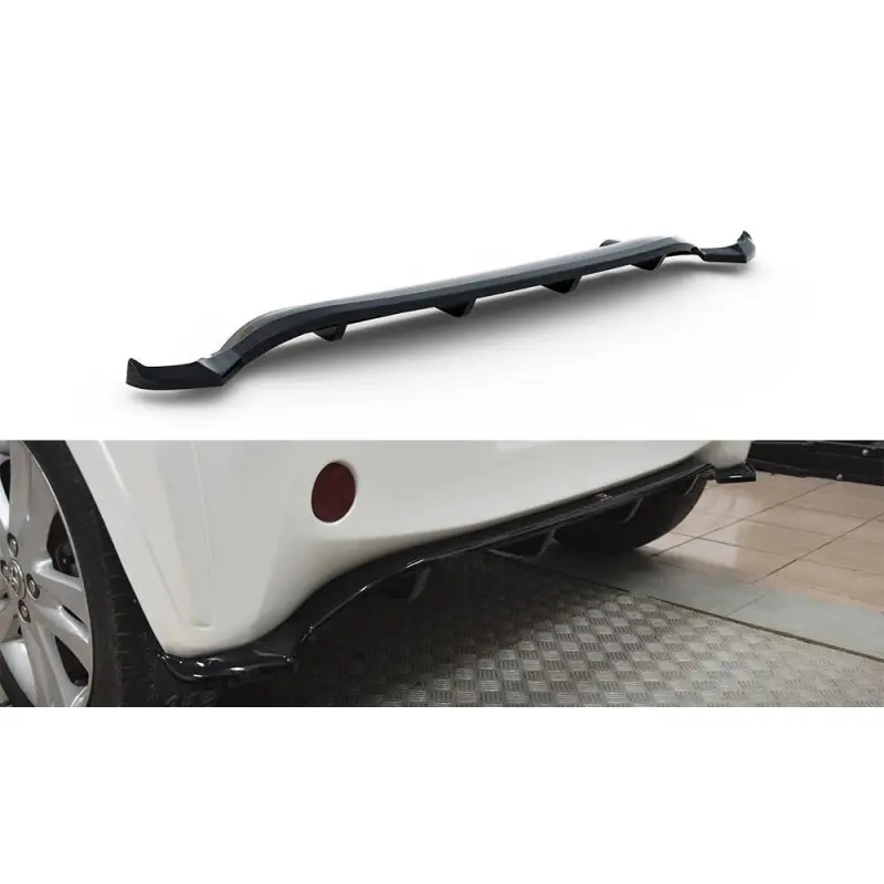 CENTRAL ARRIERE SPLITTER (AVEC UNE BARRE VERTICALE) TOYOTA IQ - MAXTONDESIGN - FINITION NOIR BRILLANT Expédition Rapide