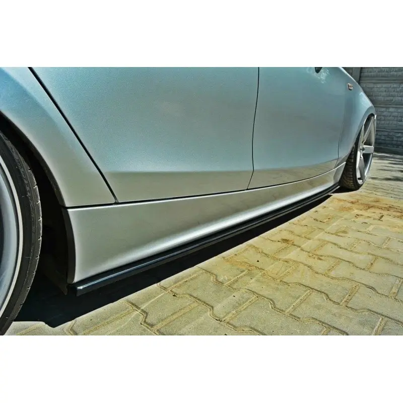 RAJOUTS DES BAS DE CAISSE POUR BMW 1 E87-E81-E82-E88 - MAXTON DESIGN - FINITION NOIR BRILLANT Marque