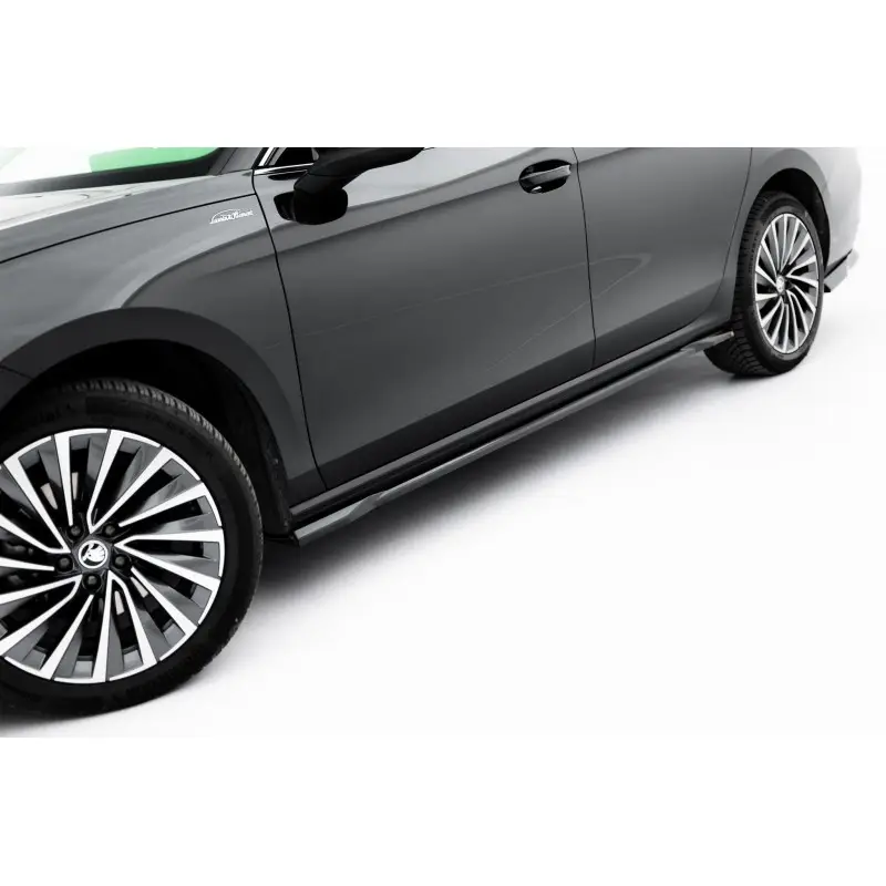 RAJOUTS DES BAS DE CAISSE V.1 SKODA SUPERB MK4 - MAXTONDESIGN - FINITION NOIR BRILLANT Livraison Gratuite
