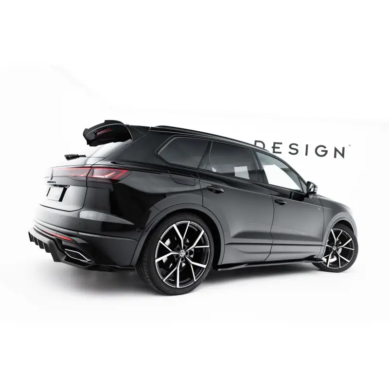 Livraison Express RAJOUTS DES BAS DE CAISSE VOLKSWAGEN TOUAREG R-LINE MK3 FACELIFT - MAXTONDESIGN - FINITION NOIR BRILLANT