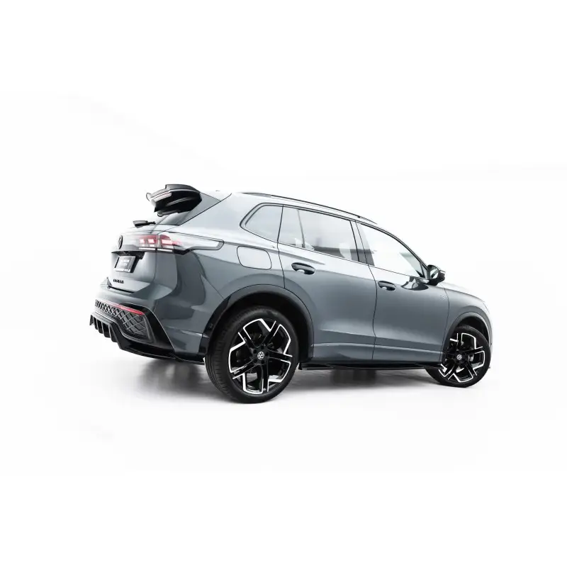 Marque RAJOUTS DES BAS DE CAISSE VOLKSWAGEN TIGUAN R-LINE MK3- MAXTONDESIGN - FINITION NOIR BRILLANT
