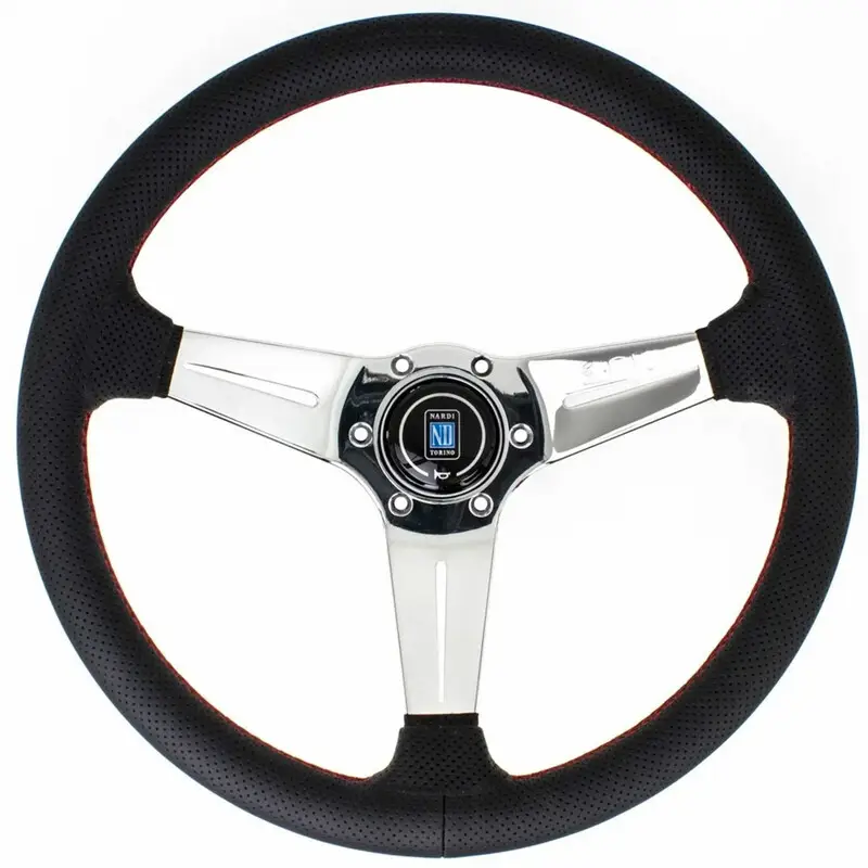 Volant Nardi Deep Corn Ø35, Cuir Noir Perforé, Branches Chromées, Coutures Rouges, Tulipé 75 mm Jusqu’à Épuisement Des Stocks