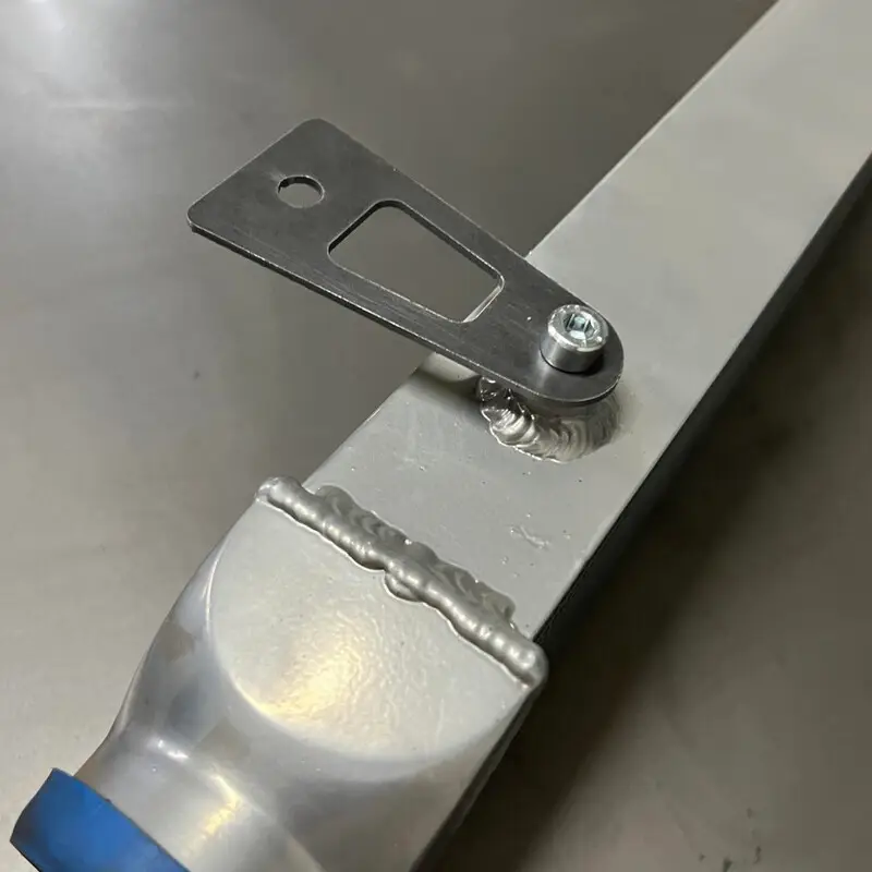 Quantité Limitée Platines de Fixation pour Echangeur ou Radiateur d'Huile - 10 cm