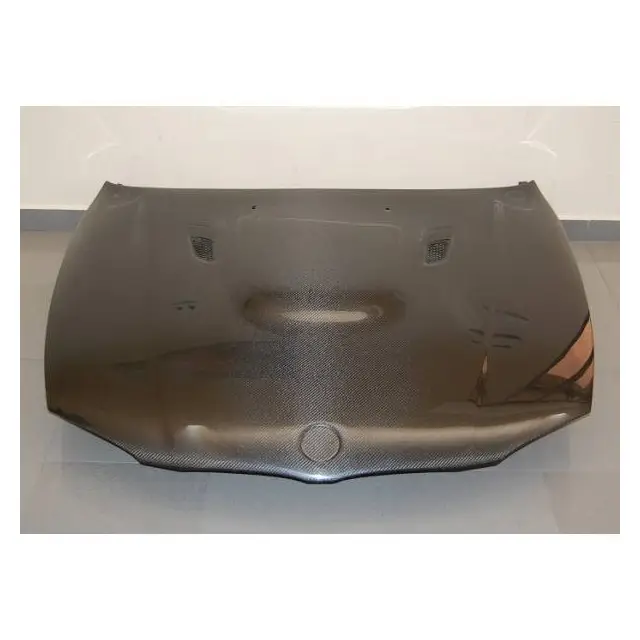 Capot Carbone BMW E81/ E82 / E87 / E88 '07 Look M3 Promotion Saisonnière