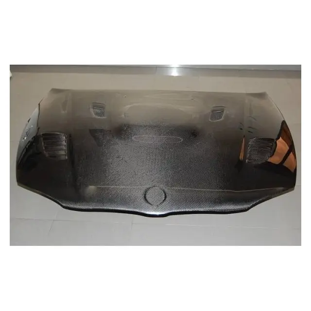 Capot Carbone BMW E81 / E82 / E87 / E88 M3 GTR 4 Prises Bon Marché